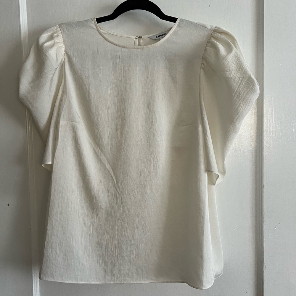 Express White short sleeve puffy sleeve blouse